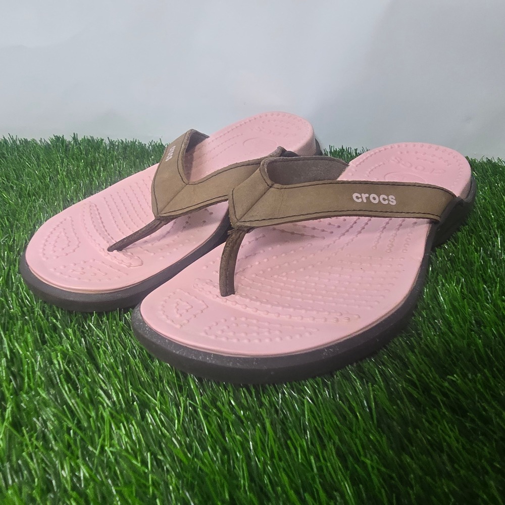 Crocs sz 6 Pink Brown Flip Flop Thong Sandals Womens Capri Comfort Casual Shoes